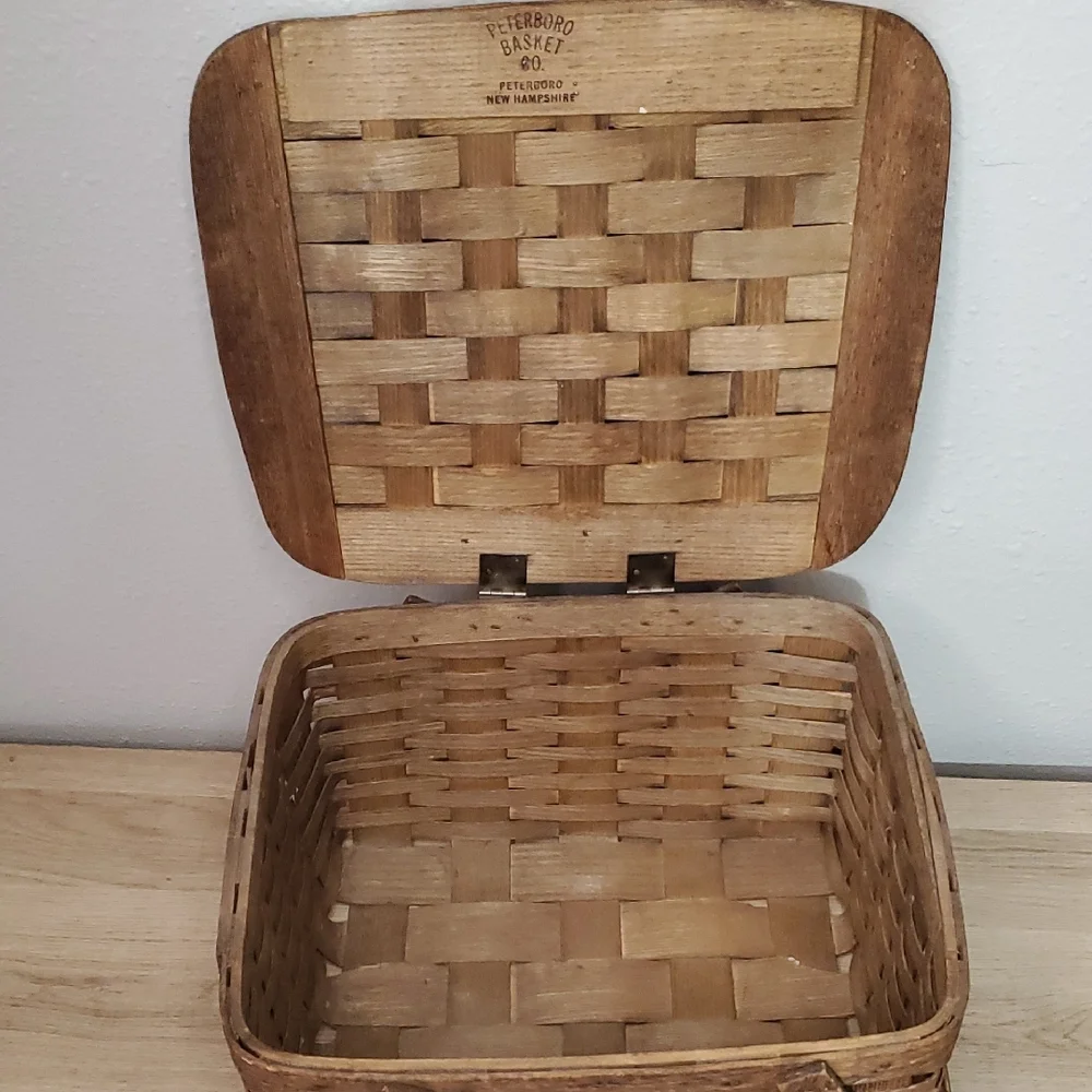 Peterboro Woven Top Wooden Picnic Basket with Handles Vintage Home Decor Antique